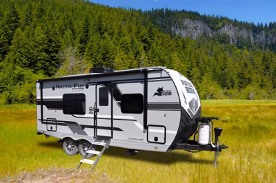 2025 Northwood Arctic Fox Edge 22GT 3