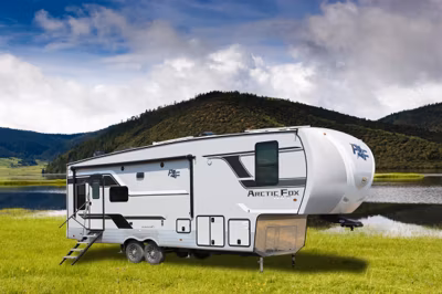 2025 Northwood Arctic Fox NXT 295RL 3