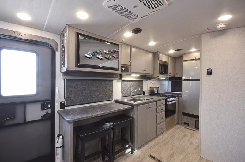 2025 Northwood Nash 19BS - Image 6