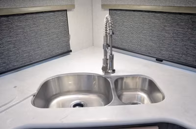 2025 Northwood Arctic Fox Edge 295RK 21