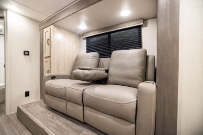 2027 Forest River Aurora 19RBS 7