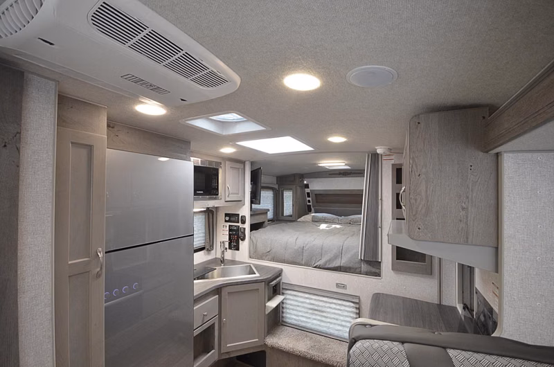 2027 Northwood Arctic Fox Camper 1140 - Image 5