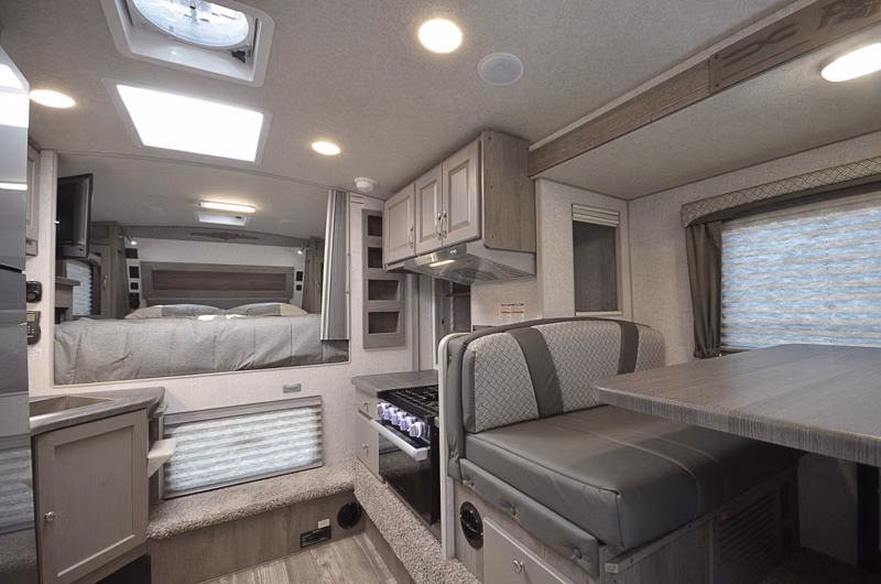 2027 Northwood Arctic Fox Camper 1140 - Image 6