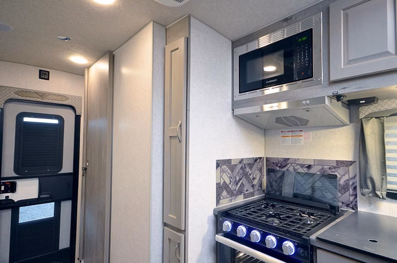 2027 Northwood Arctic Fox Camper 1150 - Image 8