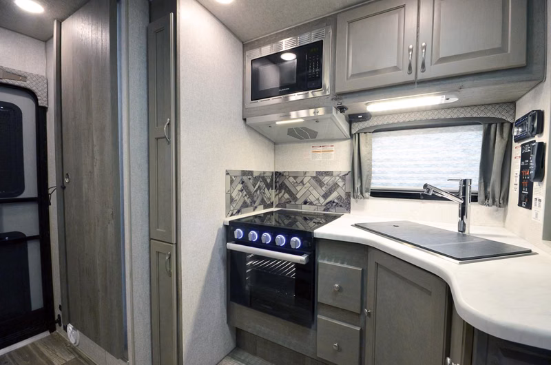 2027 Northwood Arctic Fox Camper 811 - Image 6