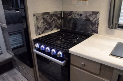 2027 Northwood Arctic Fox Camper 865 13