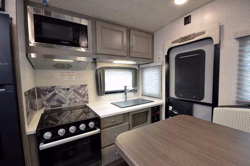 2027 Northwood Arctic Fox Camper 865 - Image 19
