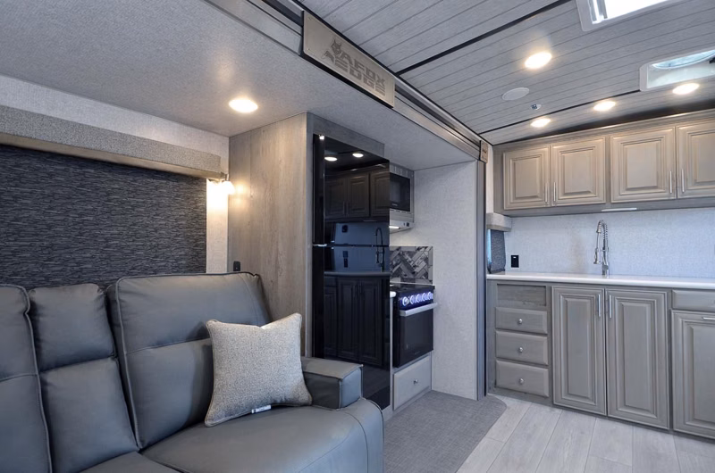 2027 Northwood Arctic Fox Edge 26MK - Image 6