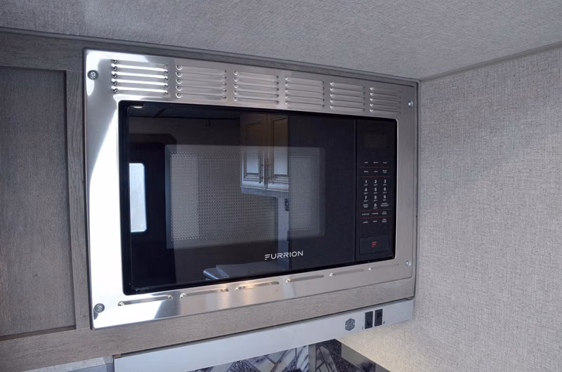 2027 Northwood Arctic Fox Edge 26MK - Image 22