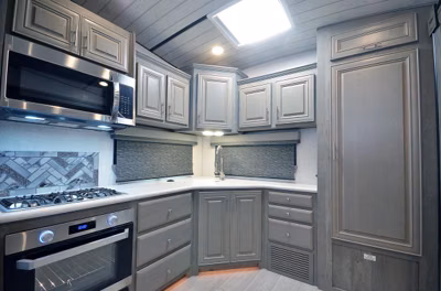 2027 Northwood Arctic Fox NXT 275LE 6