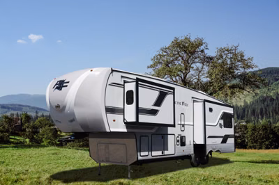 2027 Northwood Arctic Fox NXT 325MK 3