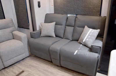 2027 Northwood Arctic Fox NXT 325MK 20