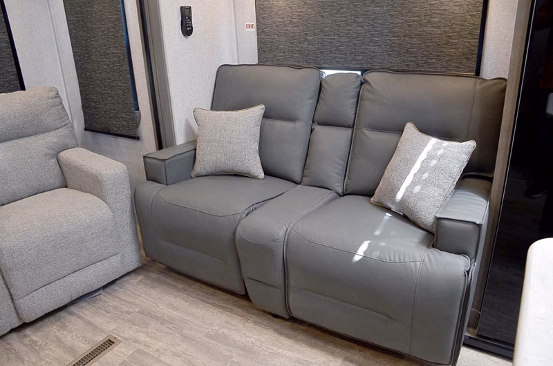 2027 Northwood Arctic Fox NXT 325MK - Image 20