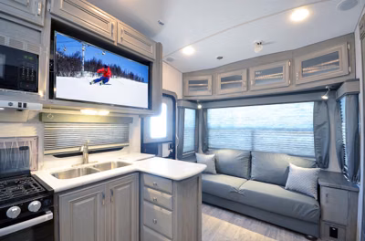 2027 Northwood Arctic Fox Rapid 235RLS 7