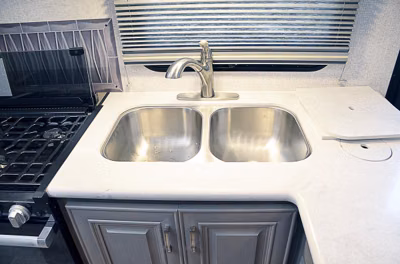 2027 Northwood Arctic Fox Rapid 235RLS 16