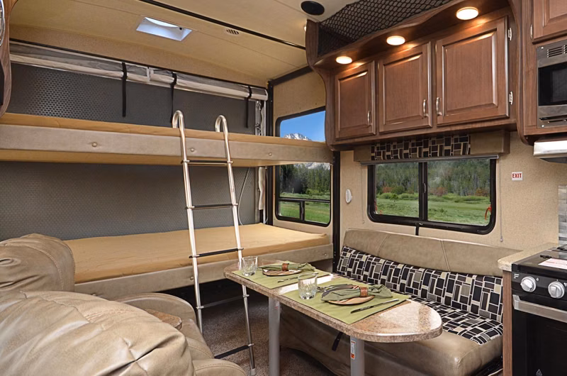2027 Northwood Desert Fox 24AS - Image 32