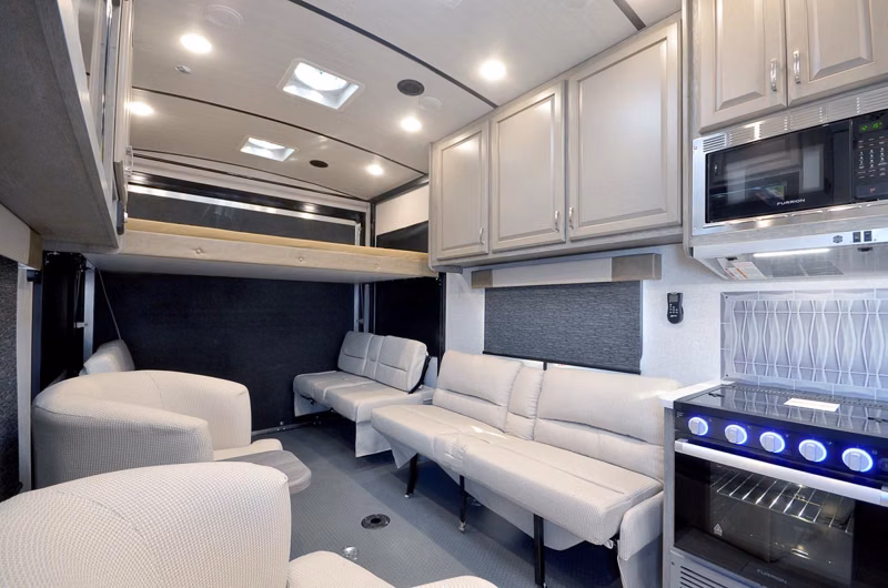 2027 Northwood Desert Fox 27FS - Image 9