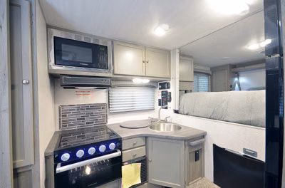 2027 Northwood Wolf Creek 850 9