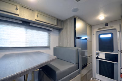 2027 Northwood Wolf Creek 910 6